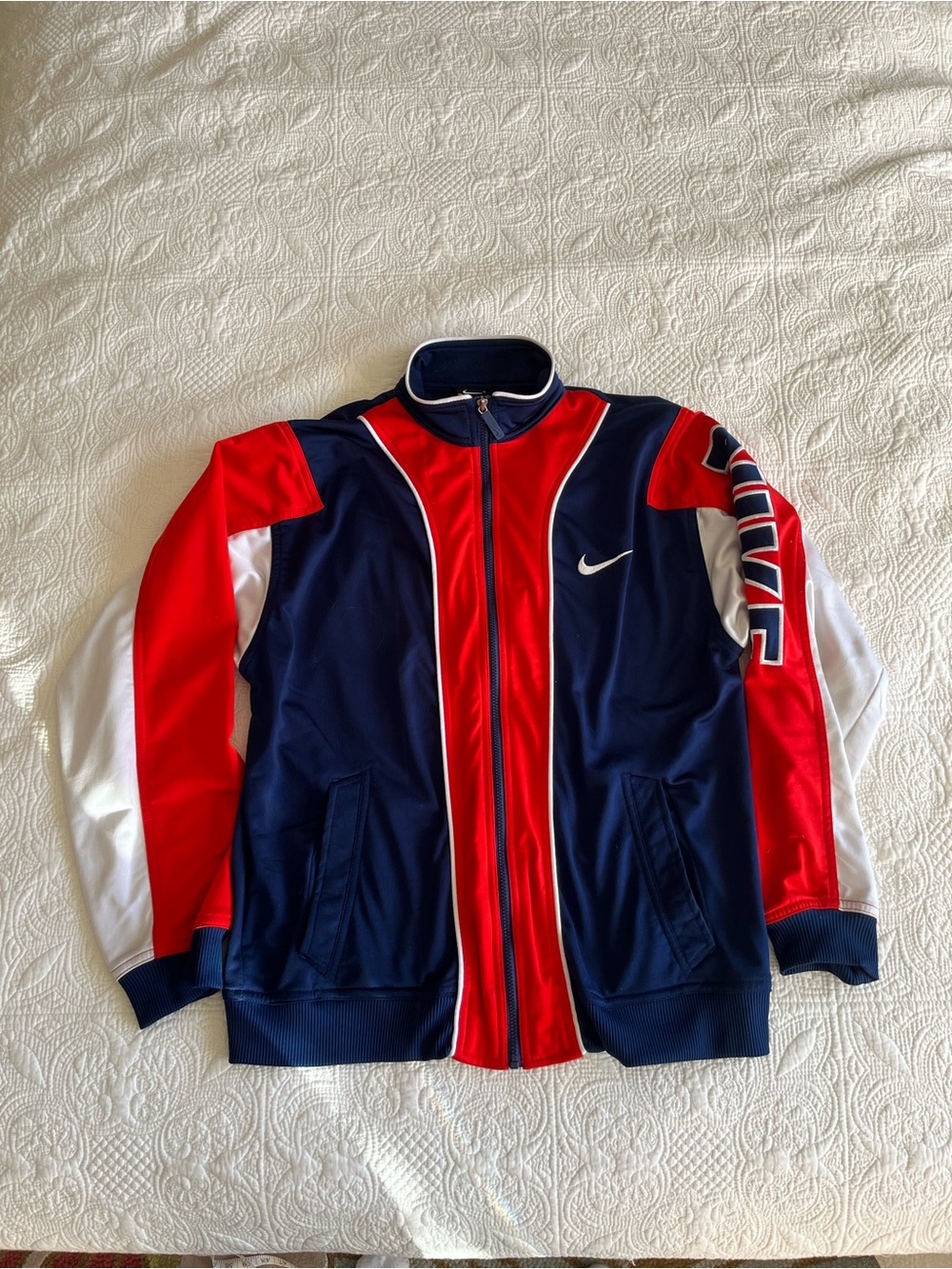 Nike Vintage Y2K Navy Red White Colorblock Jacket Tag Detail